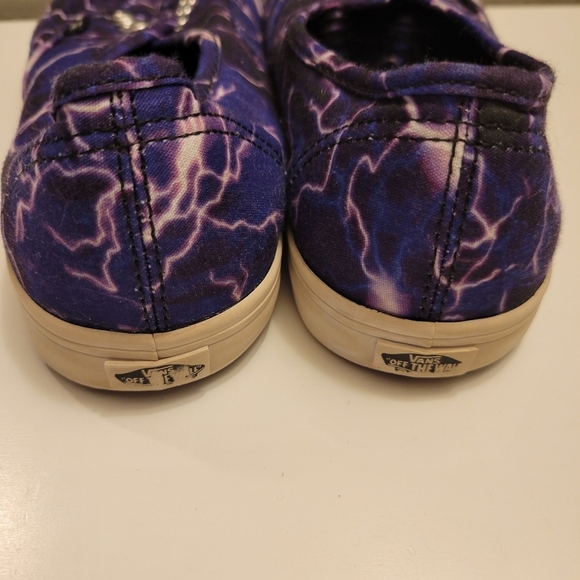Vans Low Pro Digi Lightning Purple Lace Up Sneakers - Picture 3 of 7